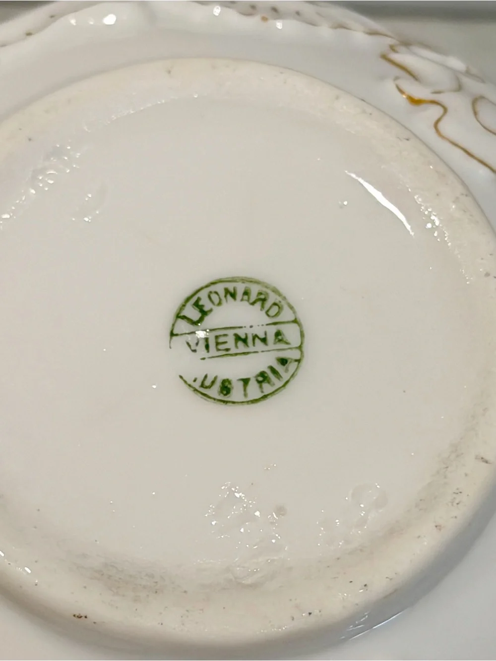 Leonard Vienna Austria Porcelain Cachepot Hand Painted Floral Raised Gilt Relief
